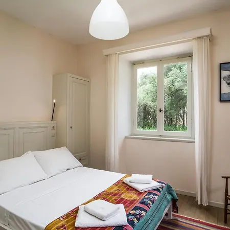 Kefalomandouko Bed & Breakfast