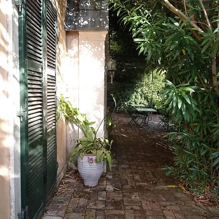 Kefalomandouko Bed & Breakfast 3*